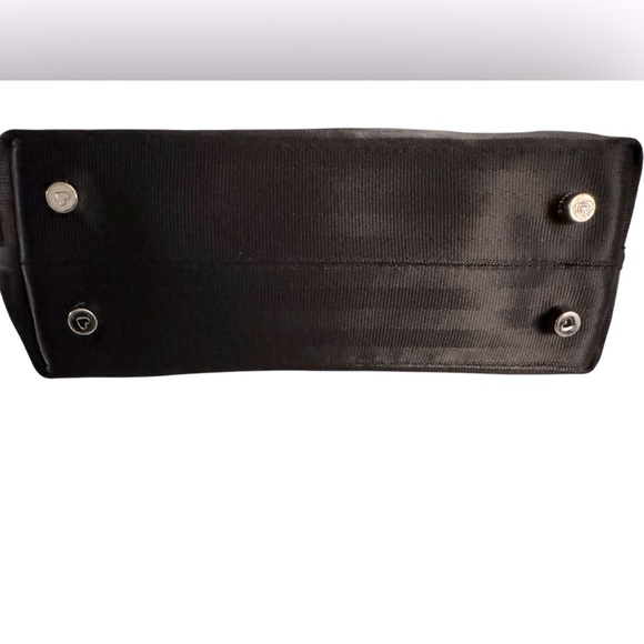 Harvey’s Disney Minnie Mouse Lots of Dots Purse - Picture 3 of 15